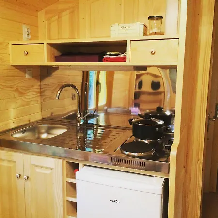 Bed & Breakfast D'hotes Et Roulotte Au Bonheur Du Parc