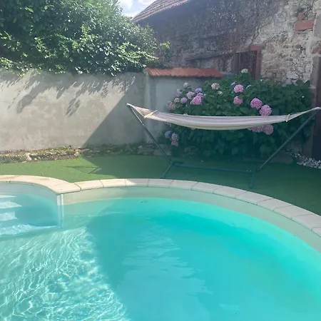 D'hôtes Au Bonheur Du Parc Couette-café Le Breuil (Allier)