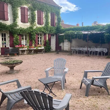 Au Bonheur Du Parc D'hotes Et Roulotte Le Breuil (Allier)