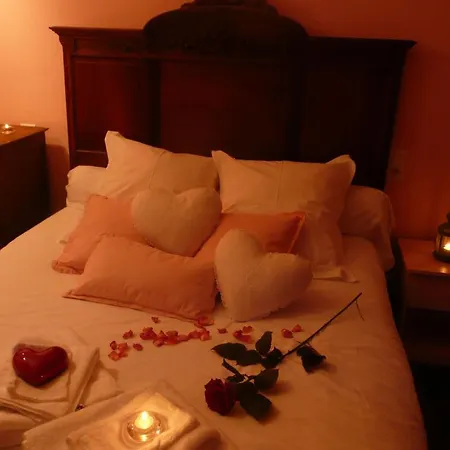 D'hotes Et Roulotte Au Bonheur Du Parc Le Breuil (Allier)