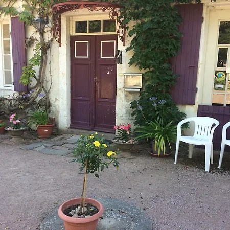 Au Bonheur Du Parc D'hotes Et Roulotte 3* Le Breuil (Allier)