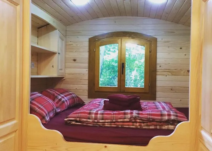 D'hotes Et Roulotte Au Bonheur Du Parc 3*