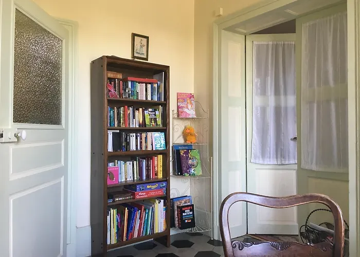 D'hotes Et Roulotte Au Bonheur Du Parc Le Breuil (Allier)