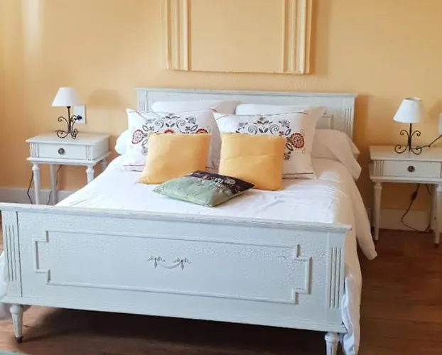 D'hotes Et Roulotte Au Bonheur Du Parc 3* Le Breuil (Allier)